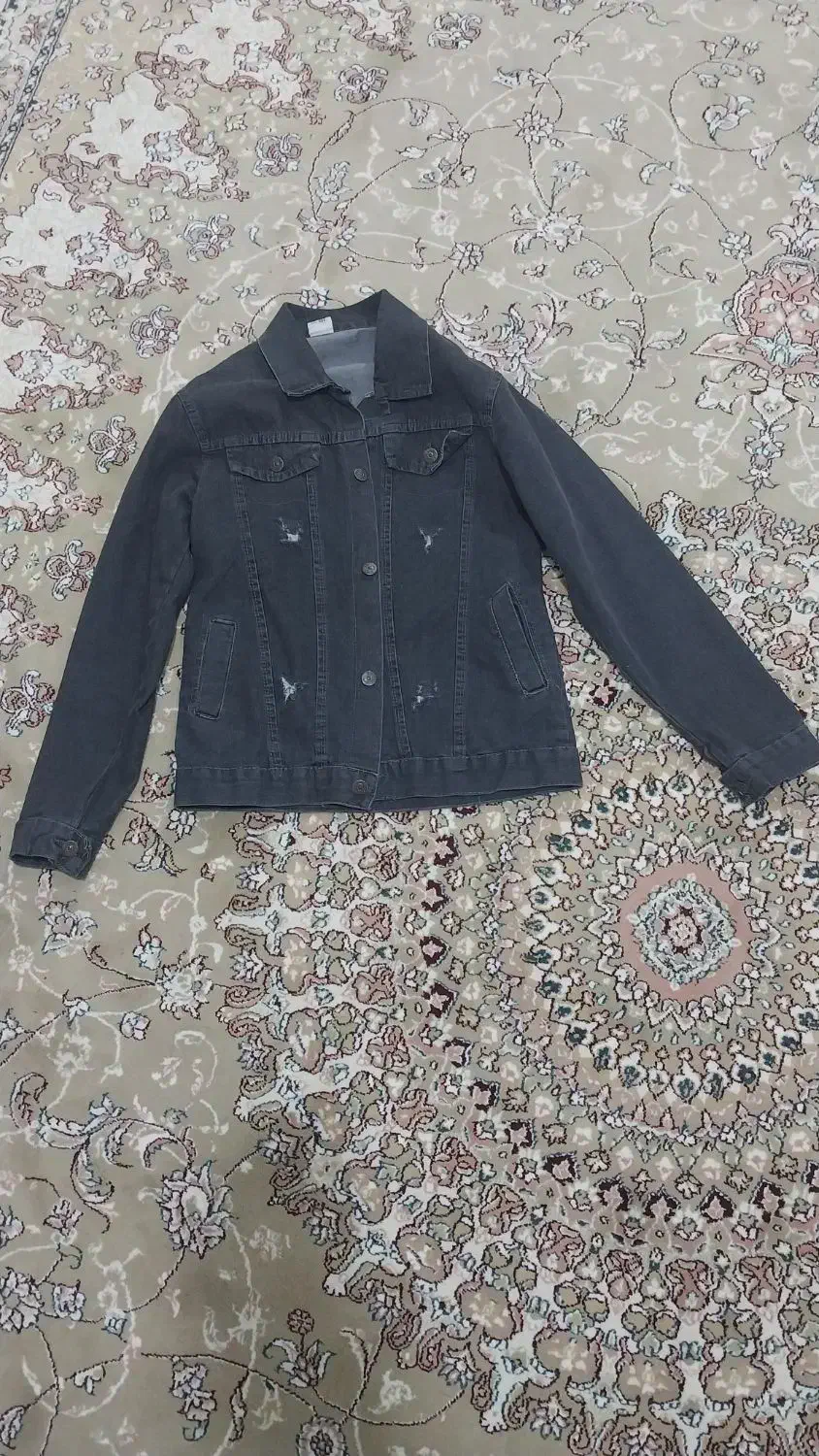 کت ذغالی|لباس|قیدار, |دیوار