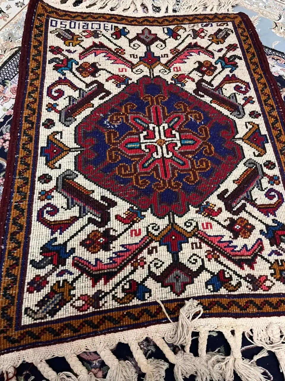 فرش دست بافت هریس اذربایجان شرقی|فرش|آفتاب, |دیوار