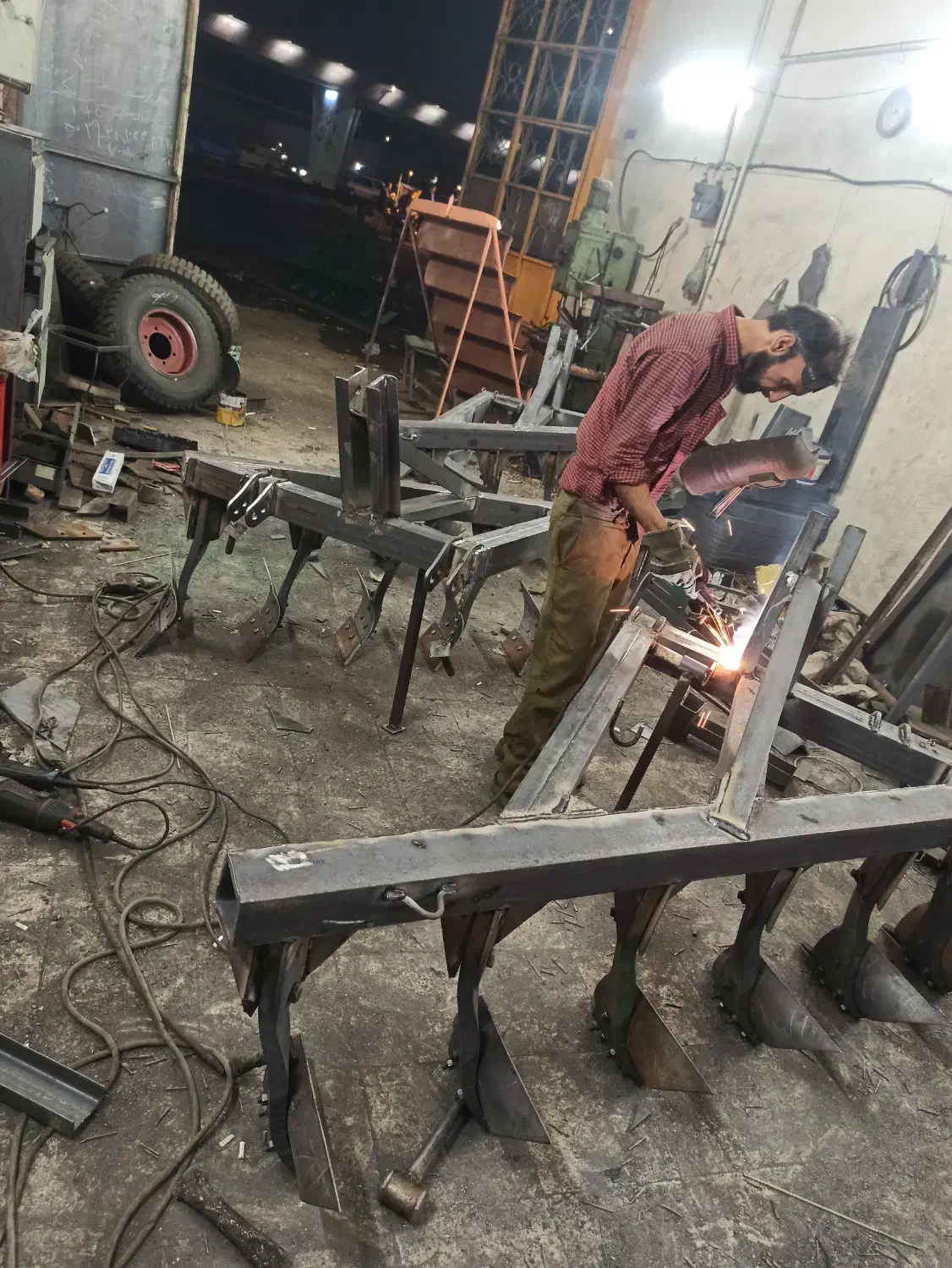 سارنده ادوات کشاورزی(شش خیش تریلی...|ماشینآلات صنعتی|ملایر, |دیوار