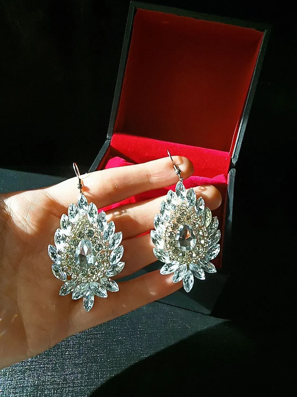 گوشواره آویز زیبا کاملا محکم و ضدحساسیت|بدلیجات|شاهرود, |دیوار