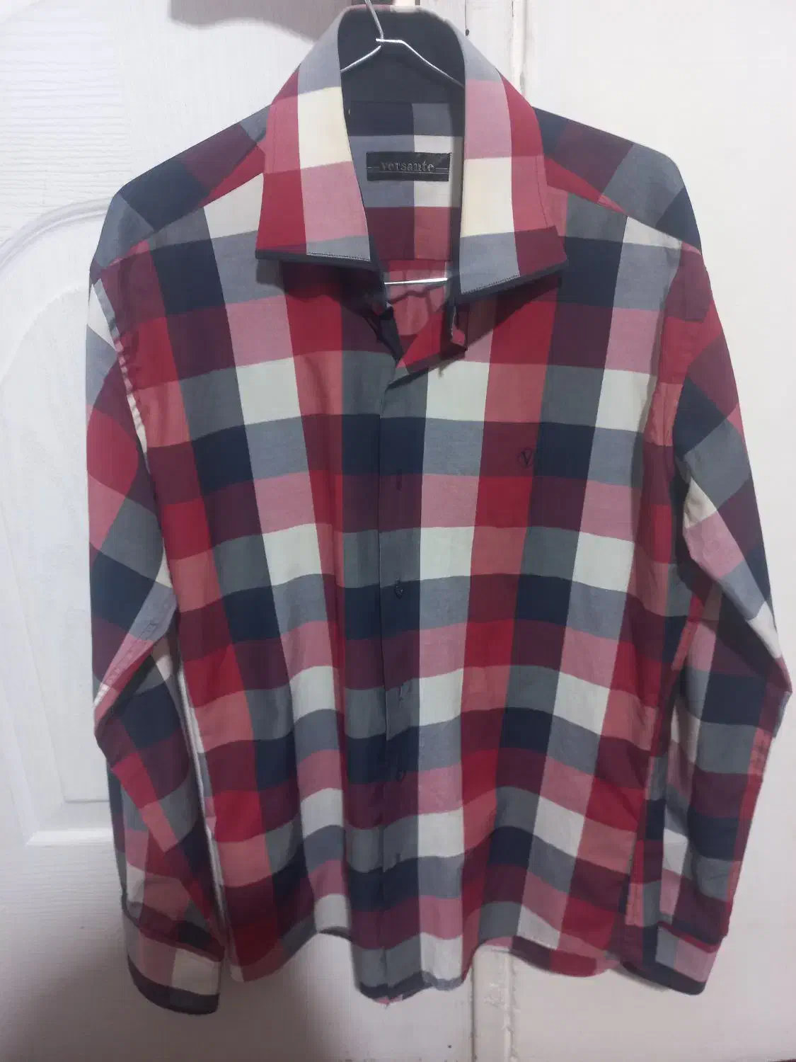 کت لی و پیراهن|لباس|تبریز, |دیوار