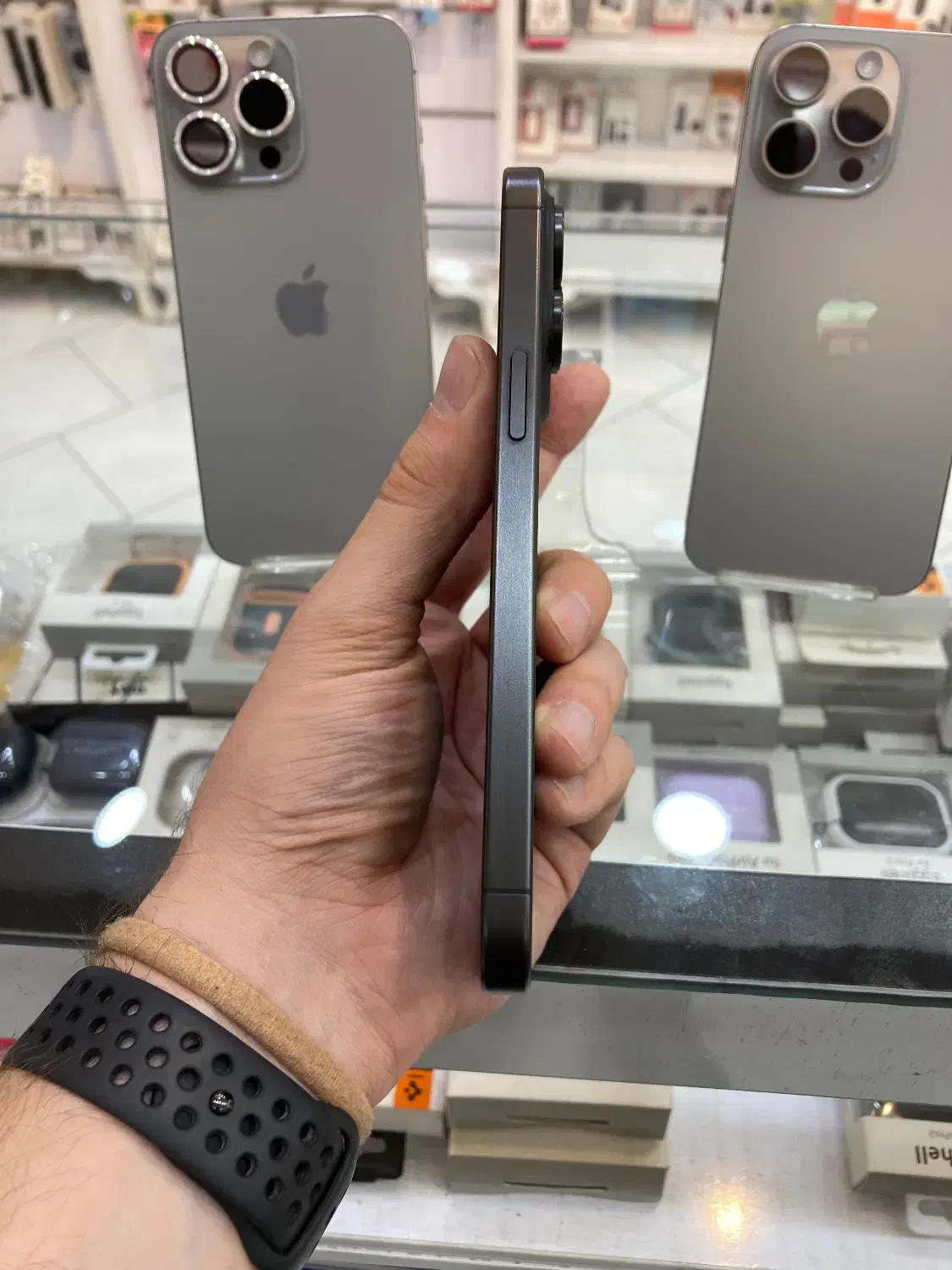 ایفون ۱۵پرومکس رجیستر در حد نو واقعی|موبایل|کرج, گوهردشت|دیوار