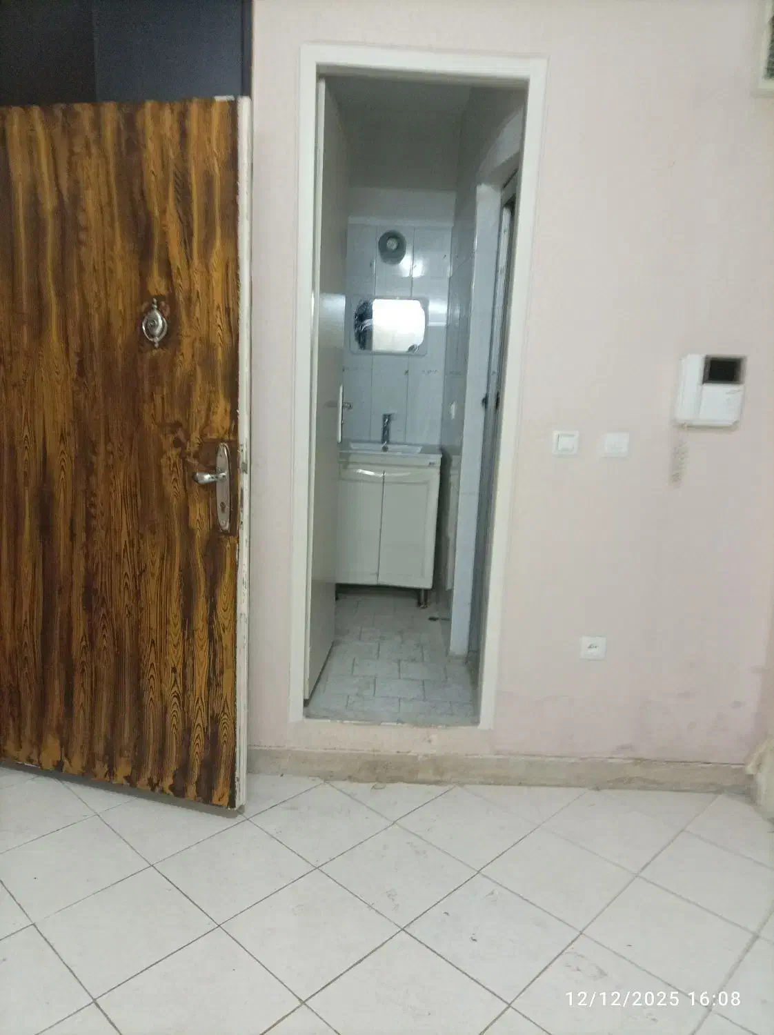 آپارتمان 57متر تخلیه بازسازی شده حیاط اختصاصی