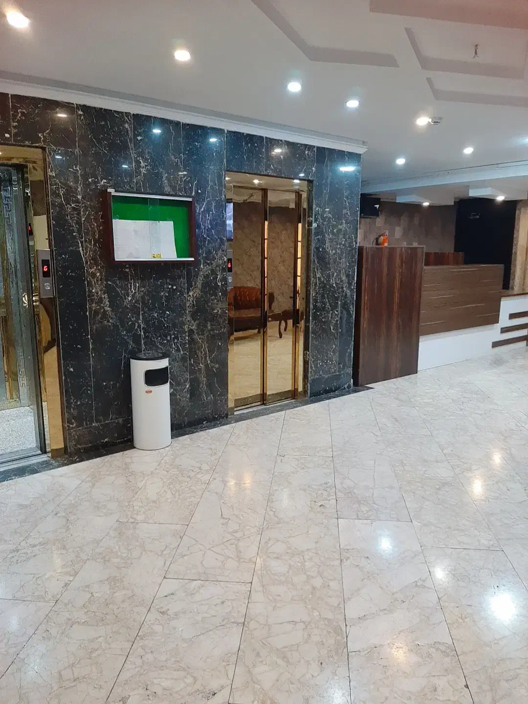 فوری دفترکار/اداری ۸۵متری/میدان کاج/لابی ۲۴ ساعته|اجارهٔ دفتر کار، اتاق اداری، مطب|تهران, سعادت‌آباد|دیوار