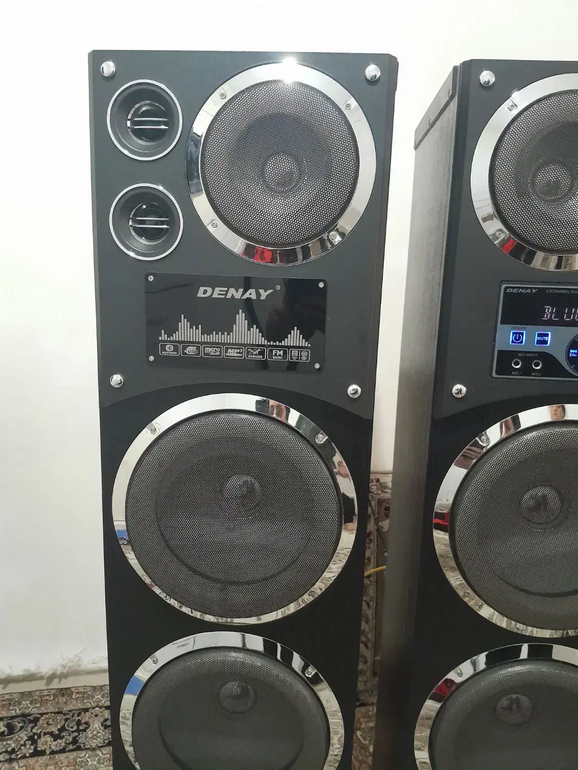 دوعددباندنودارای‌یک‌میکروفون‌‌|سیستم صوتی خانگی|ورامین, ورامین|دیوار