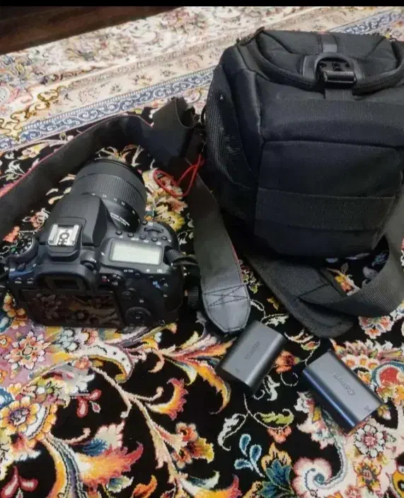 دوربین|دوربین عکاسی و فیلمبرداری|پردیس, فاز ۲|دیوار