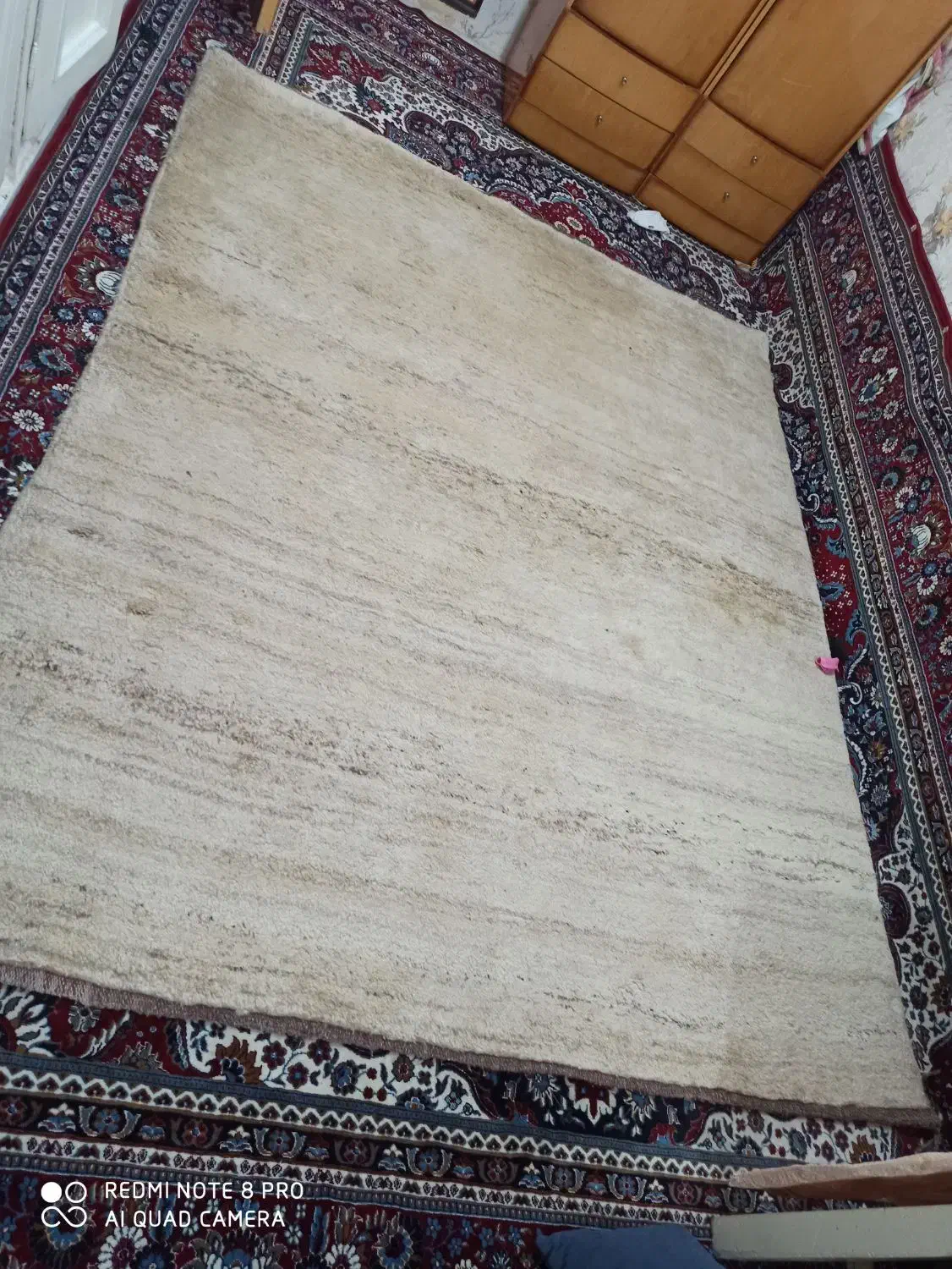 یک جفت گبه  تک رنگ بسیار زیبا و خوش نشین وپرز دار|فرش|اصفهان, میرعماد|دیوار