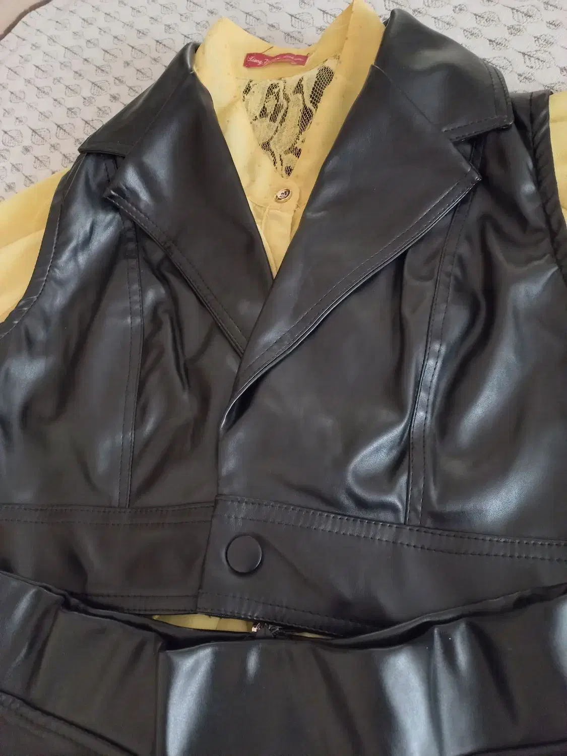 لباس چرم سه ‌تیکه‌مجلسی‌دخترانه|لباس|کرج, شهرک صدف|دیوار