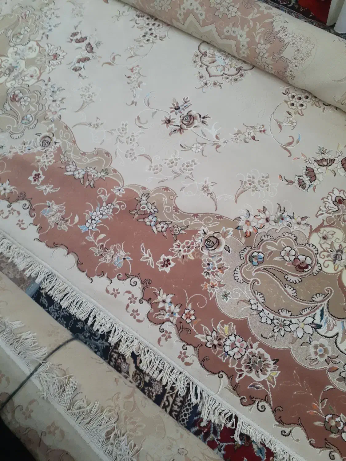 قالی|فرش|تربت جام, حافظ|دیوار