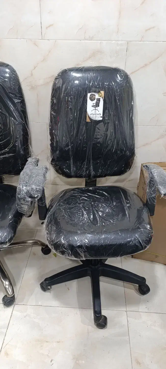 صندلی جکدار و گردون و چرخدار درحد نو|صندلی و نیمکت|قم, کلهری|دیوار