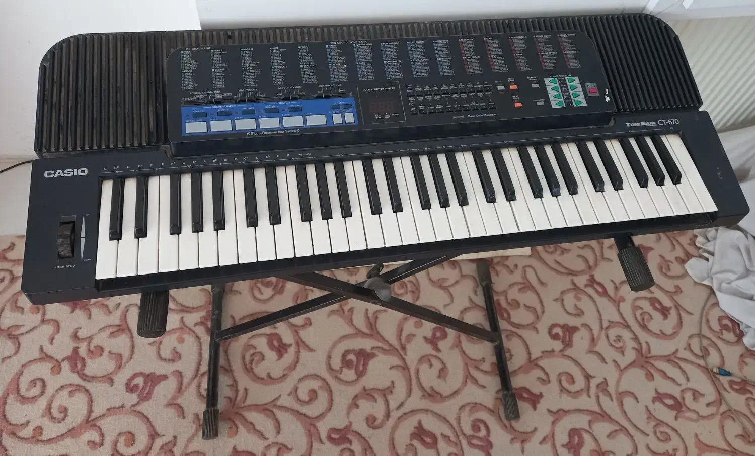 پیانو معاوضه با پلی استیشن یا تردمیل|پیانو، کیبورد، آکاردئون|نیشابور, هفده شهریور|دیوار