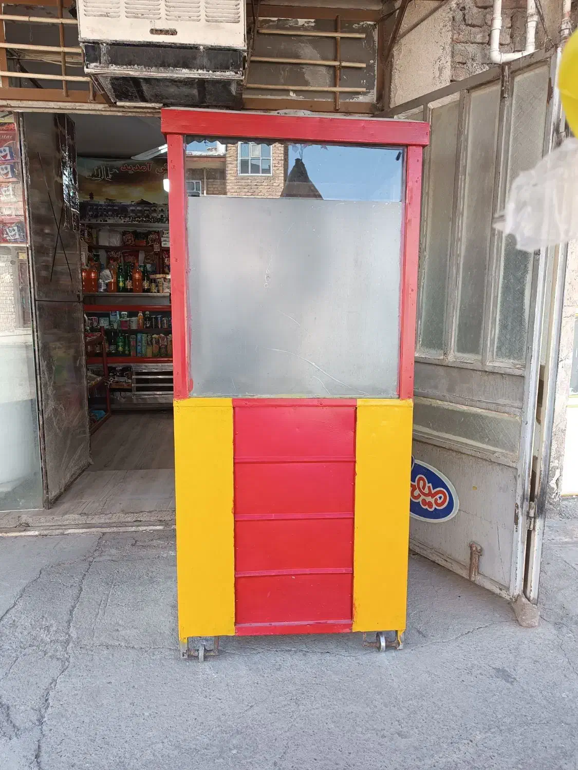 فرساندویچی سه کاره|کافیشاپ و رستوران|اسلامآباد غرب, |دیوار