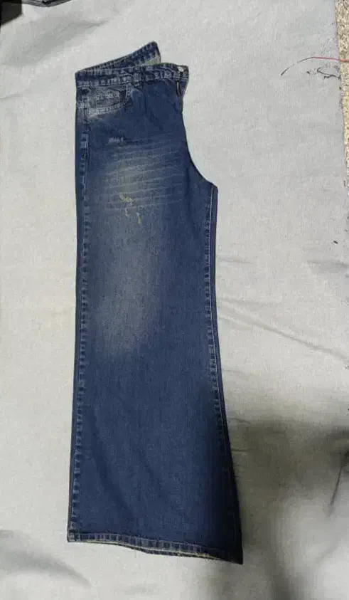 پرهام جین|لباس|نسیم‌شهر, |دیوار