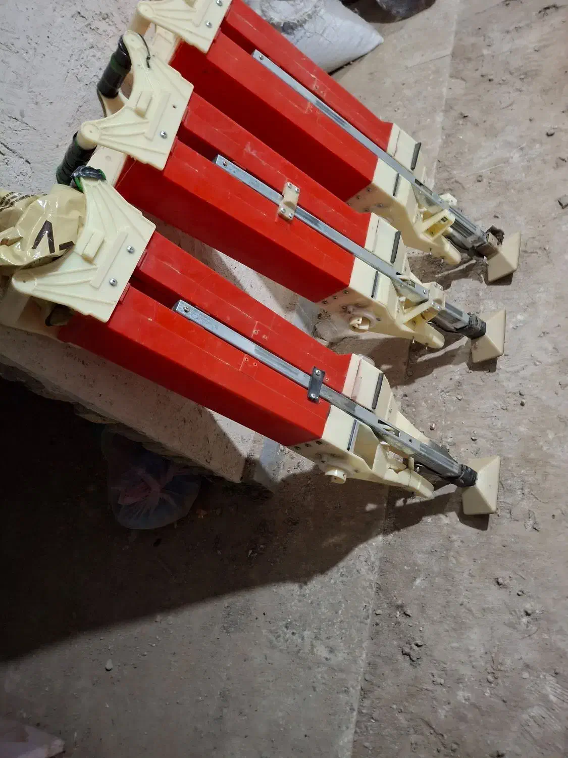 دستگاه بذر کار دستی|ماشینآلات صنعتی|اهر, |دیوار