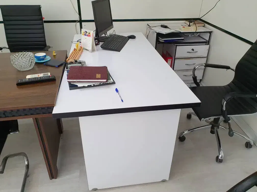 میز اداری سفید|مبلمان اداری|شیراز, ملاصدرا|دیوار