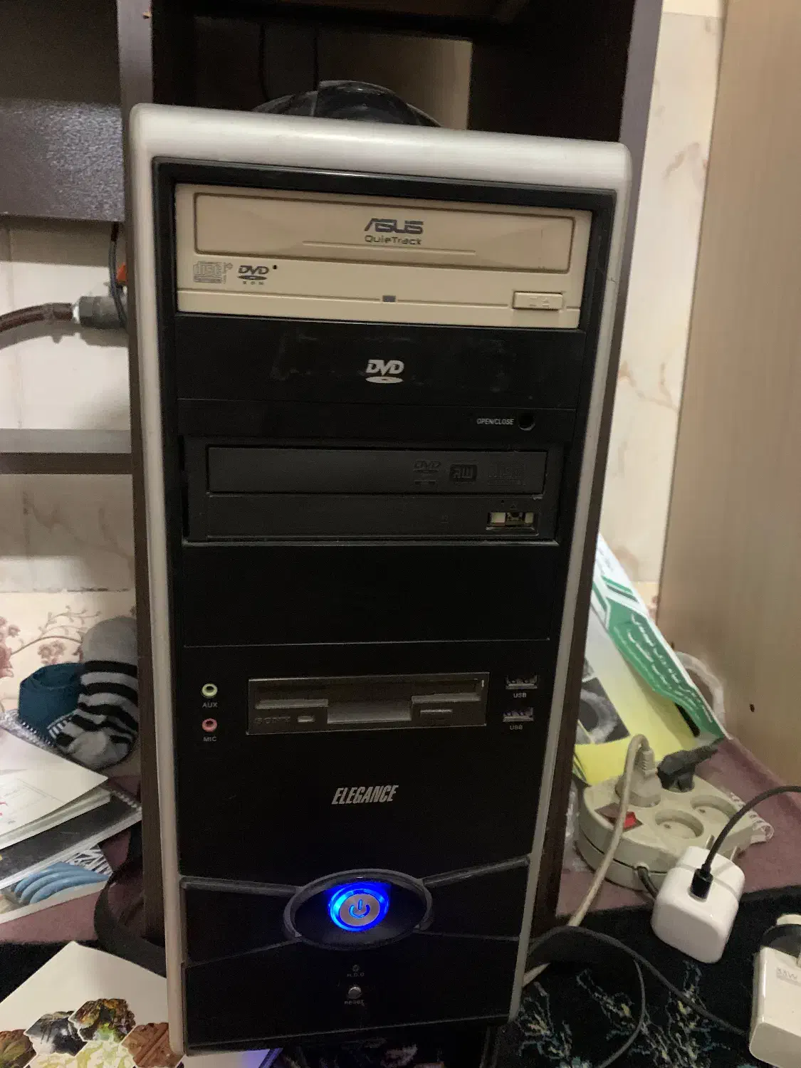 کامپیوتر|رایانه رومیزی|گنبد کاووس, |دیوار