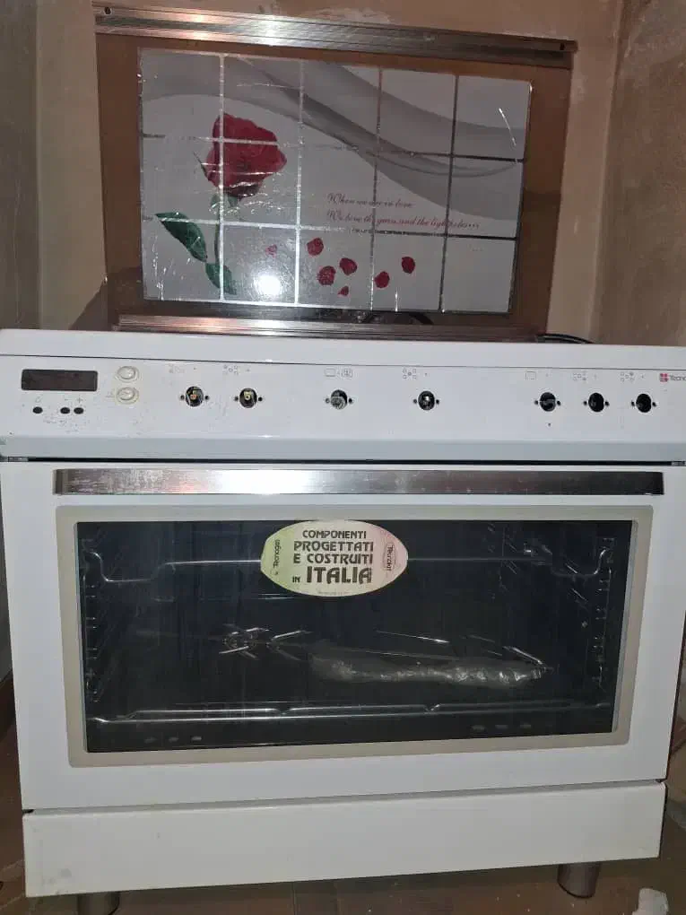 گاز پنج شعله در حد نو ایتالیایی|اجاق گاز و لوازم برقی پخت‌وپز|تهران, حسین‌آباد|دیوار