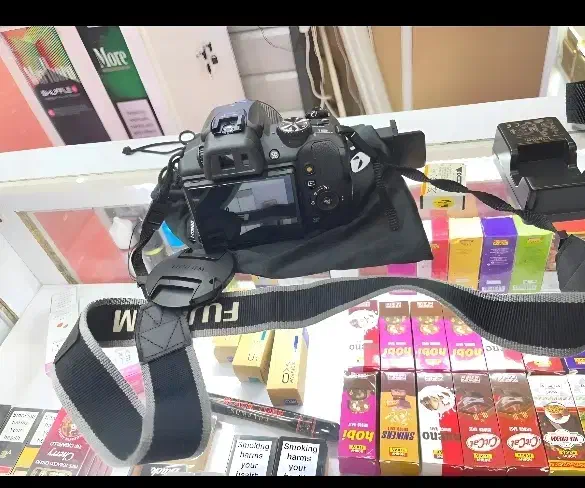 قدرتمندترین دوربین عکاسی فوجی|دوربین عکاسی و فیلمبرداری|مشکیندشت, |دیوار