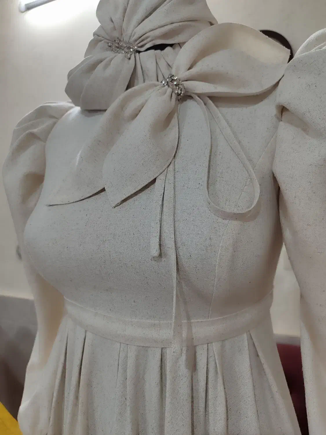 مزون سارگل|لباس|کاشان, باهنر|دیوار