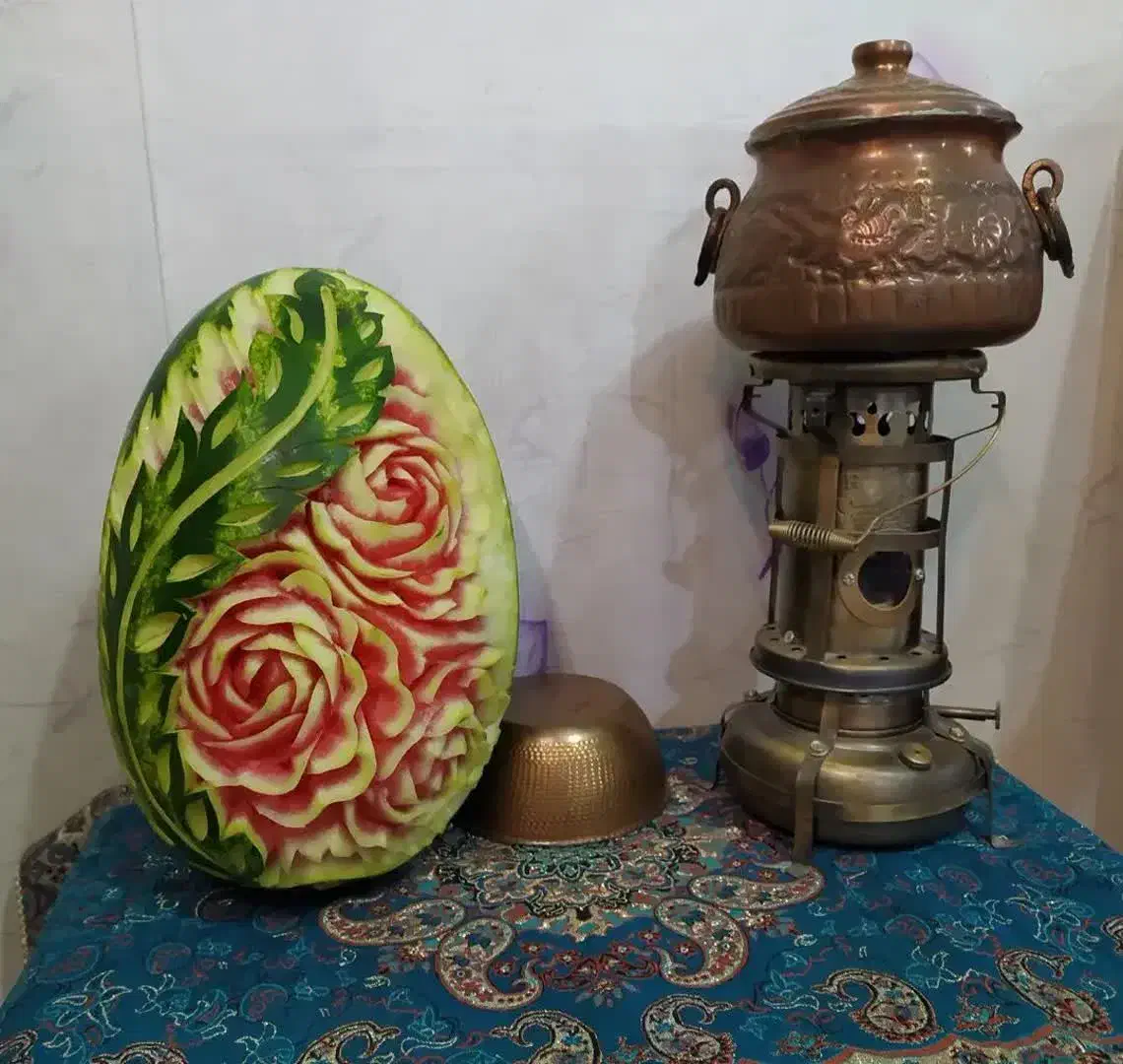 تزیینات شب یلدا شب چله میوه آرایی حکاکی هندوانه|خدمات پذیرایی، مراسم|اصفهان, عطار نیشابوری|دیوار
