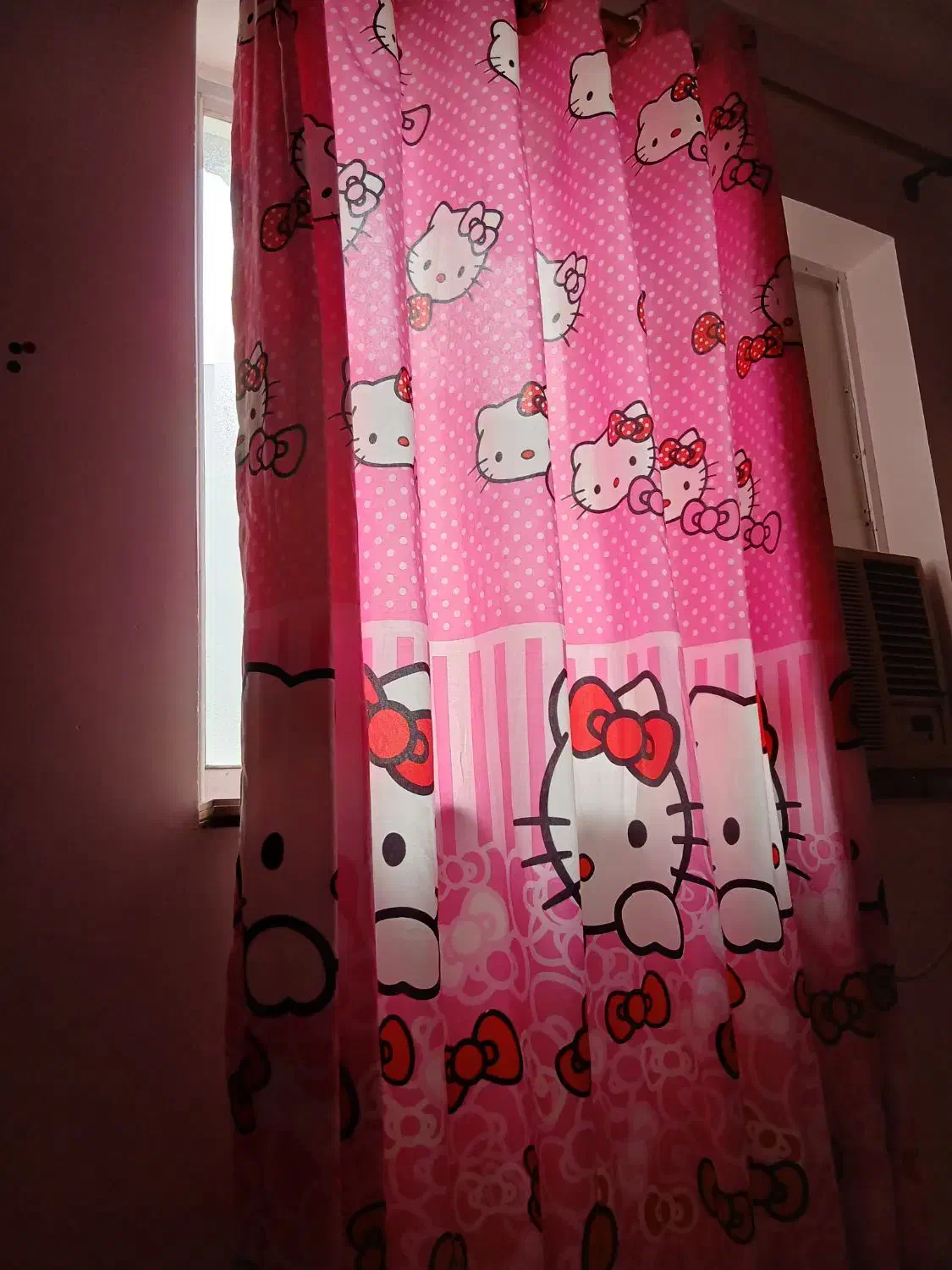 پرده|پرده، رانر، رومیزی|رشت, نخودچر|دیوار