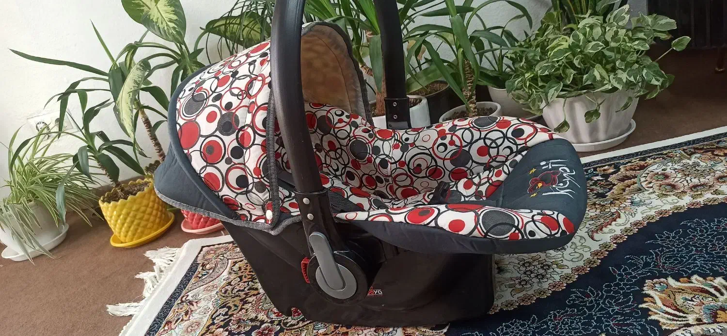 کریر نوزاد بسیار تمیز و نو|اسباب و اثاث بچه|تهران, شهید فکوری|دیوار