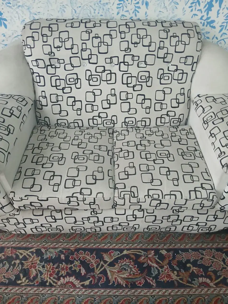 مبلمان ۱۰نفره همراه با میز وسط و دوعدد میز عسلی|مبلمان خانگی و میز عسلی|خرمآباد (تنکابن), |دیوار