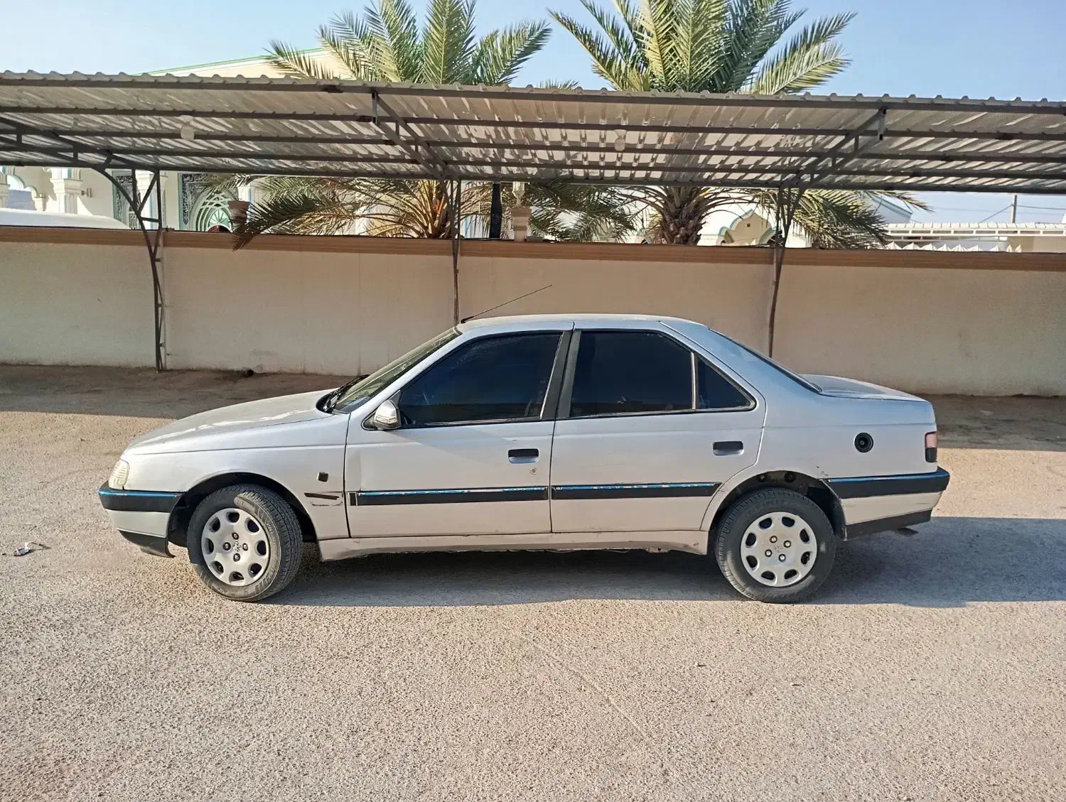 پژو 405.   مدل 95|خودرو سواری و وانت|جهرم, |دیوار