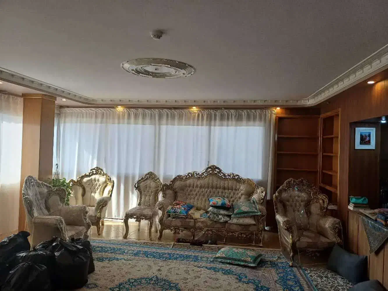 اجاره آپارتمان 105متری جنوبی بر خ دشتستان|اجارهٔ آپارتمان|اصفهان, دشتستان|دیوار