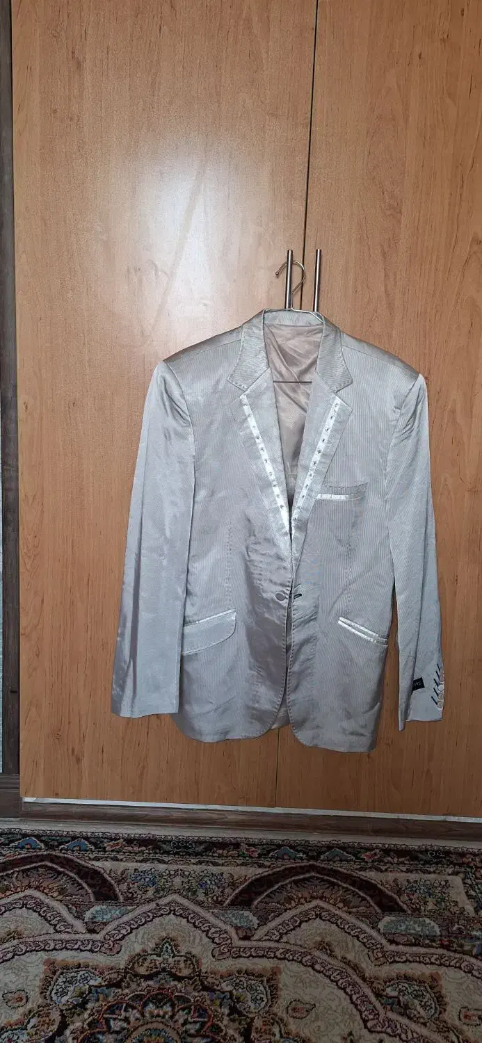 لباس مردانه|لباس|شیراز, آبیاری|دیوار