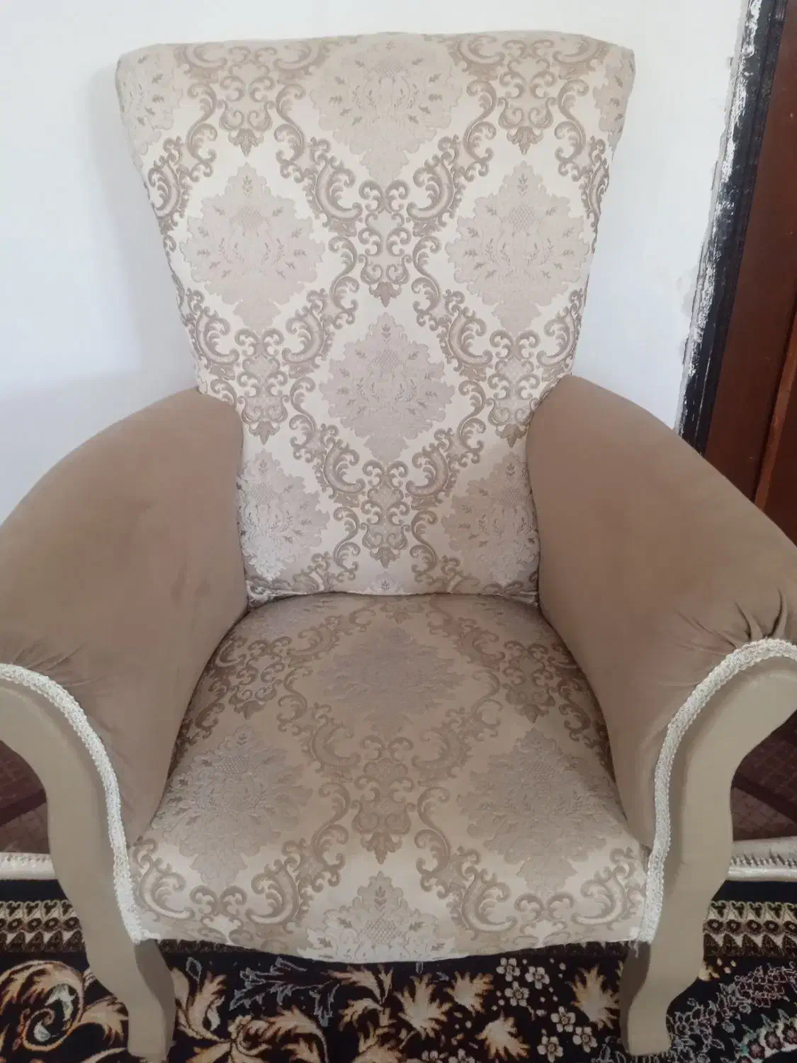 مبل راحتی هفت نفره بسیارتمیز|مبلمان خانگی و میز عسلی|اردبیل, |دیوار