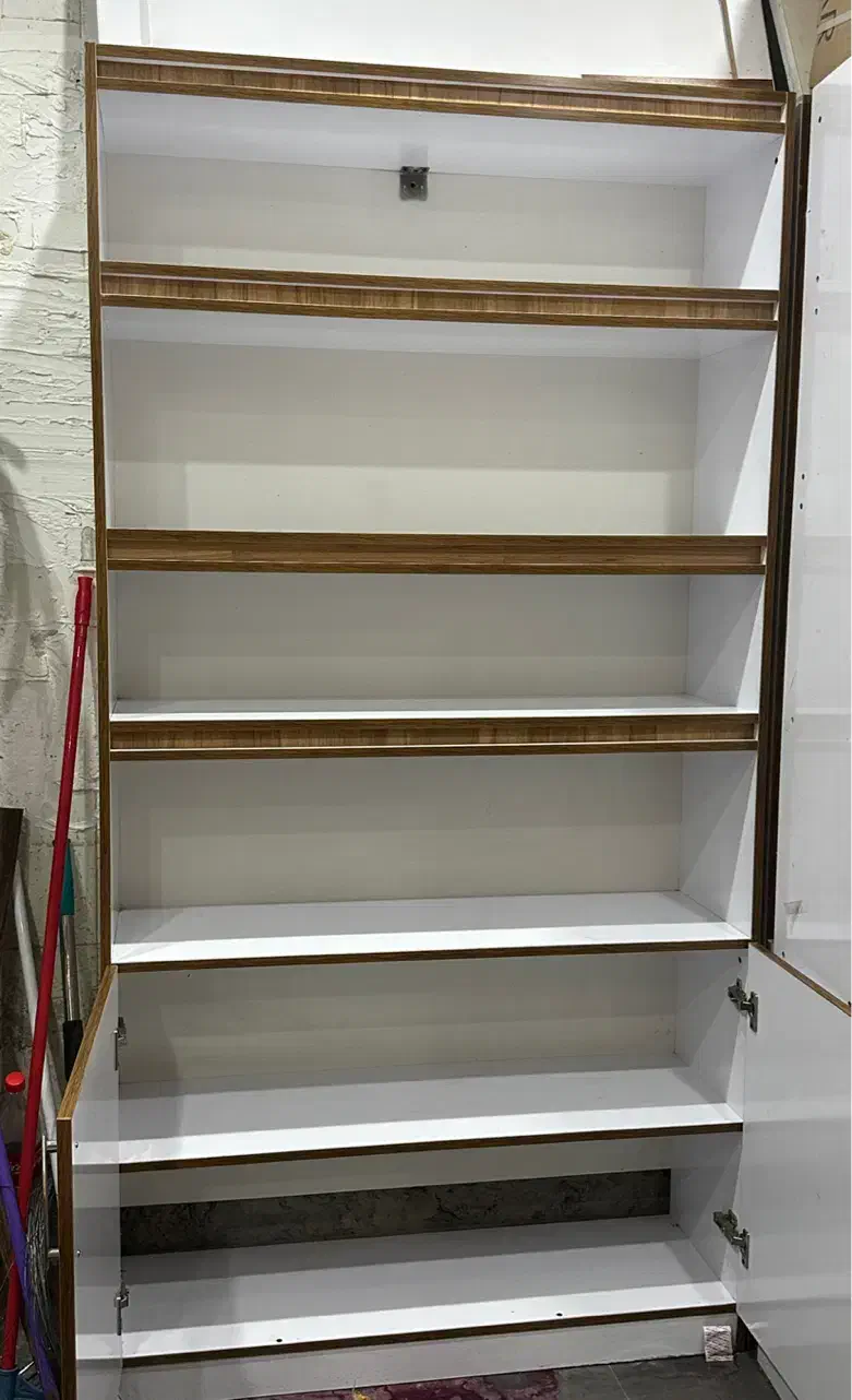 قفسه و استند چوبی دکوراسیون مغازه|فروشگاه و مغازه|شیراز, فرهنگ شهر|دیوار