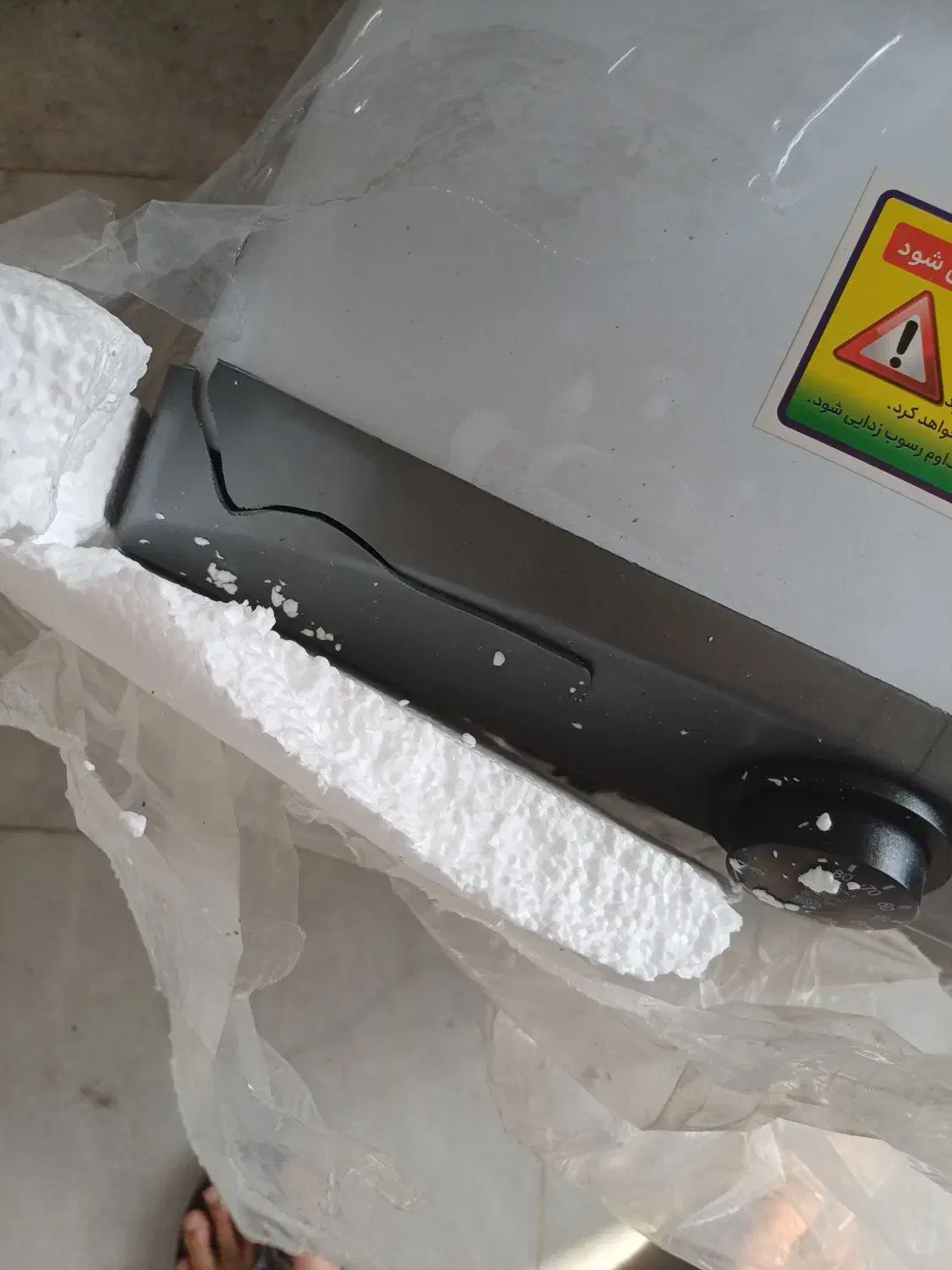 ابگرمکن|آبگرمکن، پکیج، شوفاژ|کاکی, |دیوار