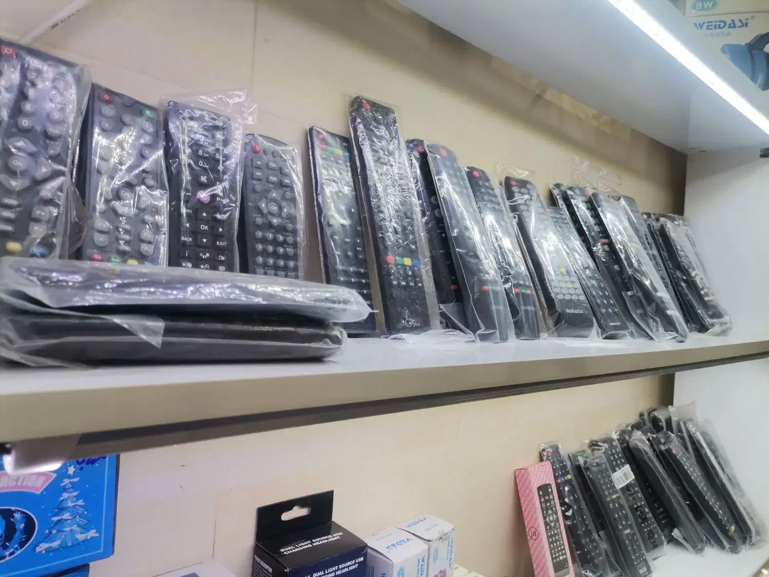 تعمیر و فروش انواع کنترل|تلویزیون و پروژکتور|سهند, |دیوار