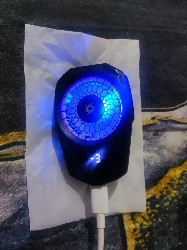 فن خنک کننده گوشی|لوازم جانبی موبایل و تبلت|تهران, شمشیری|دیوار