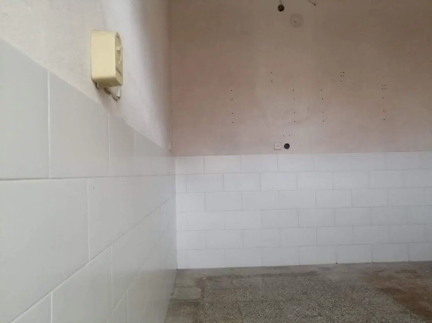 اجاره مغازه 12 متری|اجارهٔ مغازه و غرفه|قم, منبع آب|دیوار