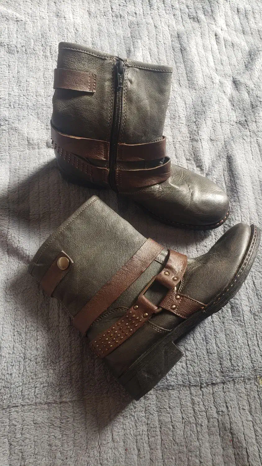 نیم بوت زنانه|کیف، کفش، کمربند|اصفهان, امامزاده اسماعیل|دیوار