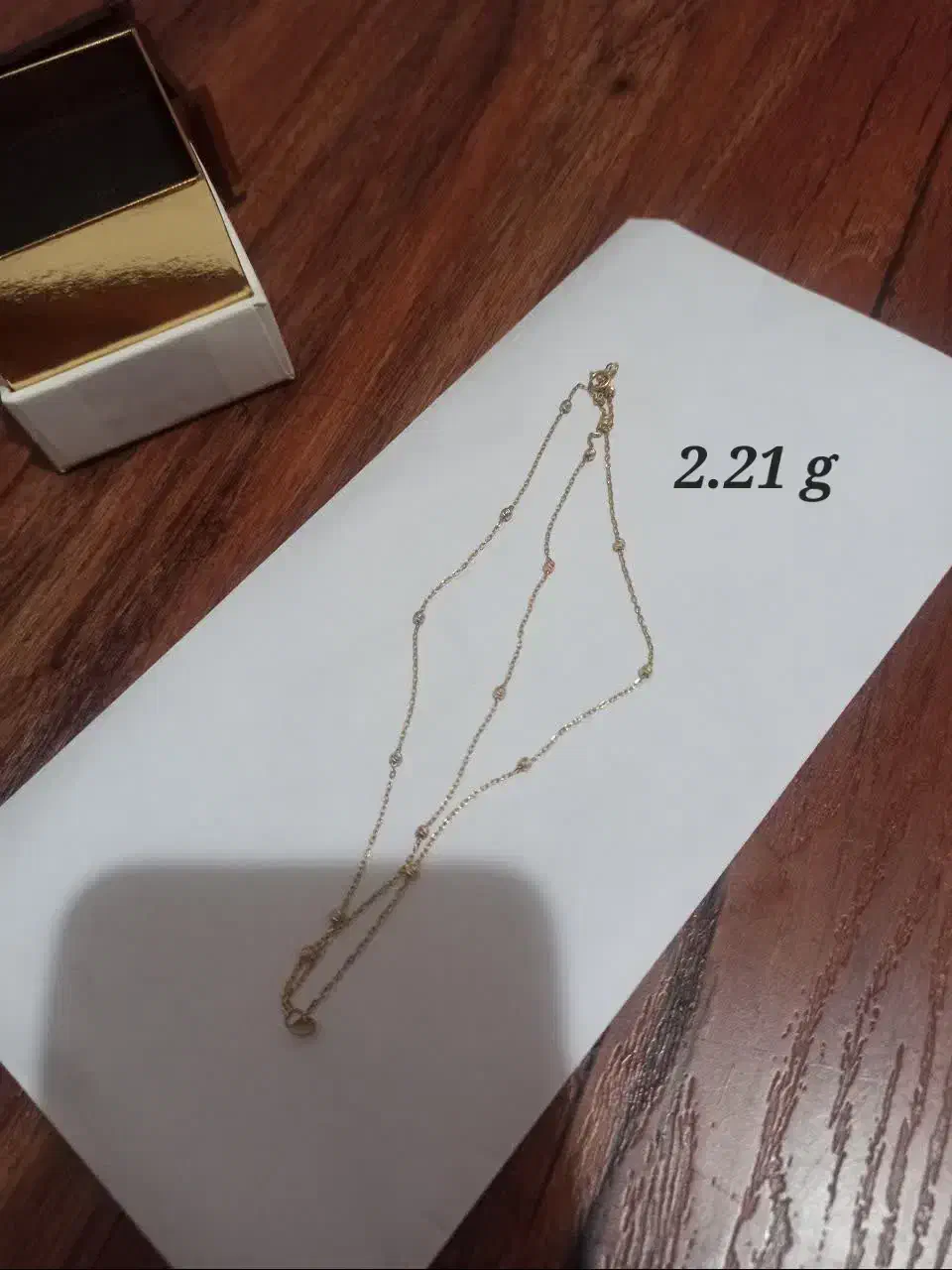 طلا در حد نو|جواهرات|ساری, |دیوار