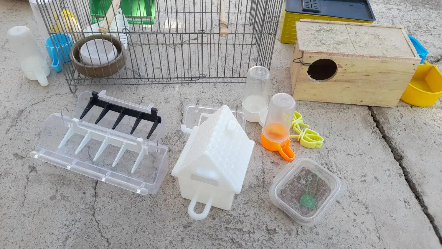 وسایل پرنده|لوازم جانبی حیوانات|فردوس (خراسان), |دیوار