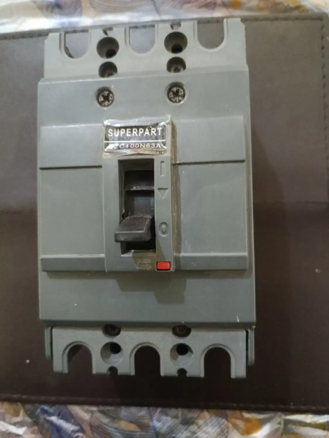 کلید اتوماتیک بریکر ۶۳آمپر، پنل ال ای دی ۱۵وات|لامپ و چراغ|اهواز, معین زاده|دیوار