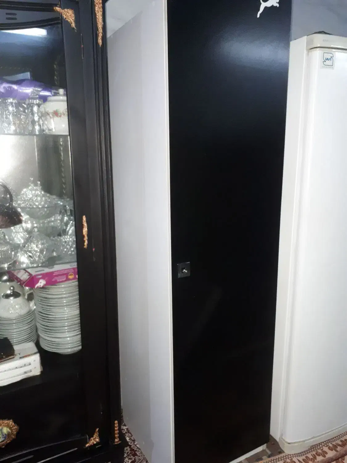 کمد شیشه ایی و همراه با کمد لباس|بوفه، ویترین، کنسول|آستانه اشرفیه, |دیوار