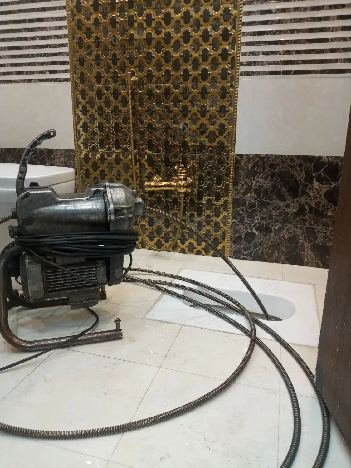 لوله بازکن سراسرتهران بمدت۱۰دقیقه فنرزنی۱۰۰٪تضمینی|خدمات پیشه و مهارت|تهران, اسکندری|دیوار