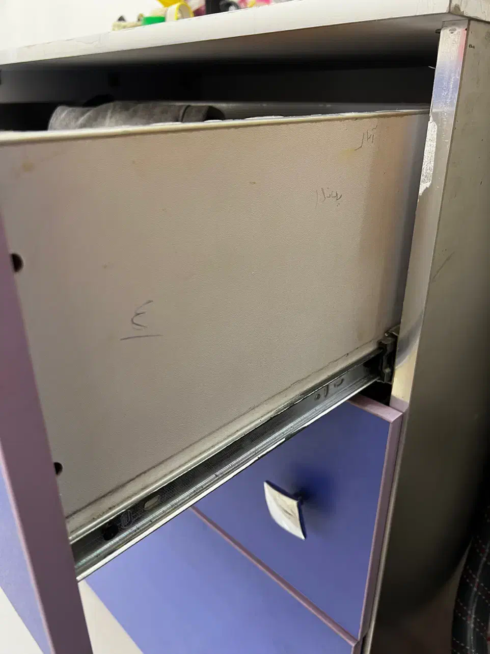 دراور ۴ کشو ام دی اف سفارشی|جاکفشی، کمد، دراور|تهران, باغ فیض|دیوار