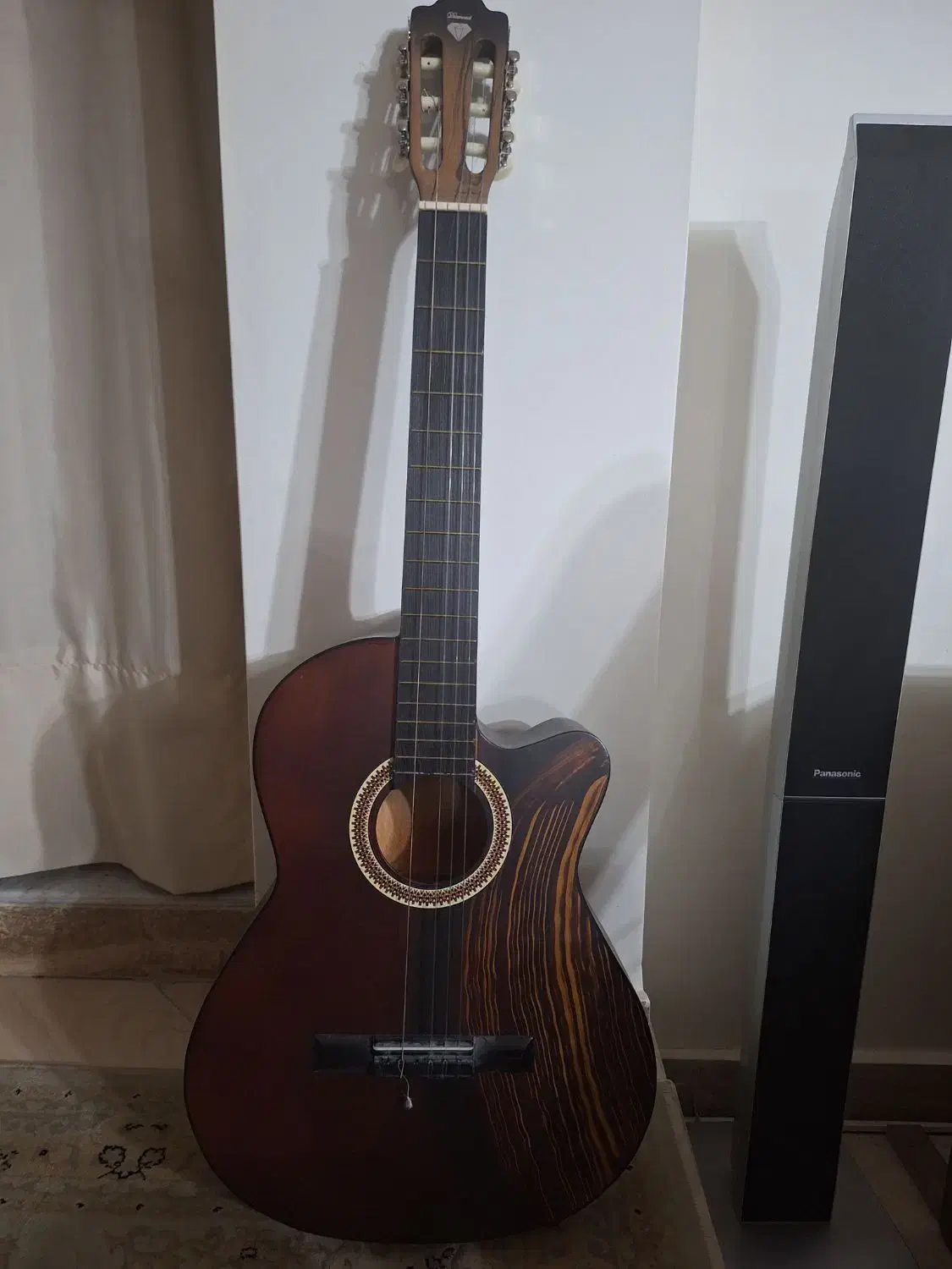 گیتار|گیتار، بیس، امپلیفایر|مشکین‌دشت, |دیوار