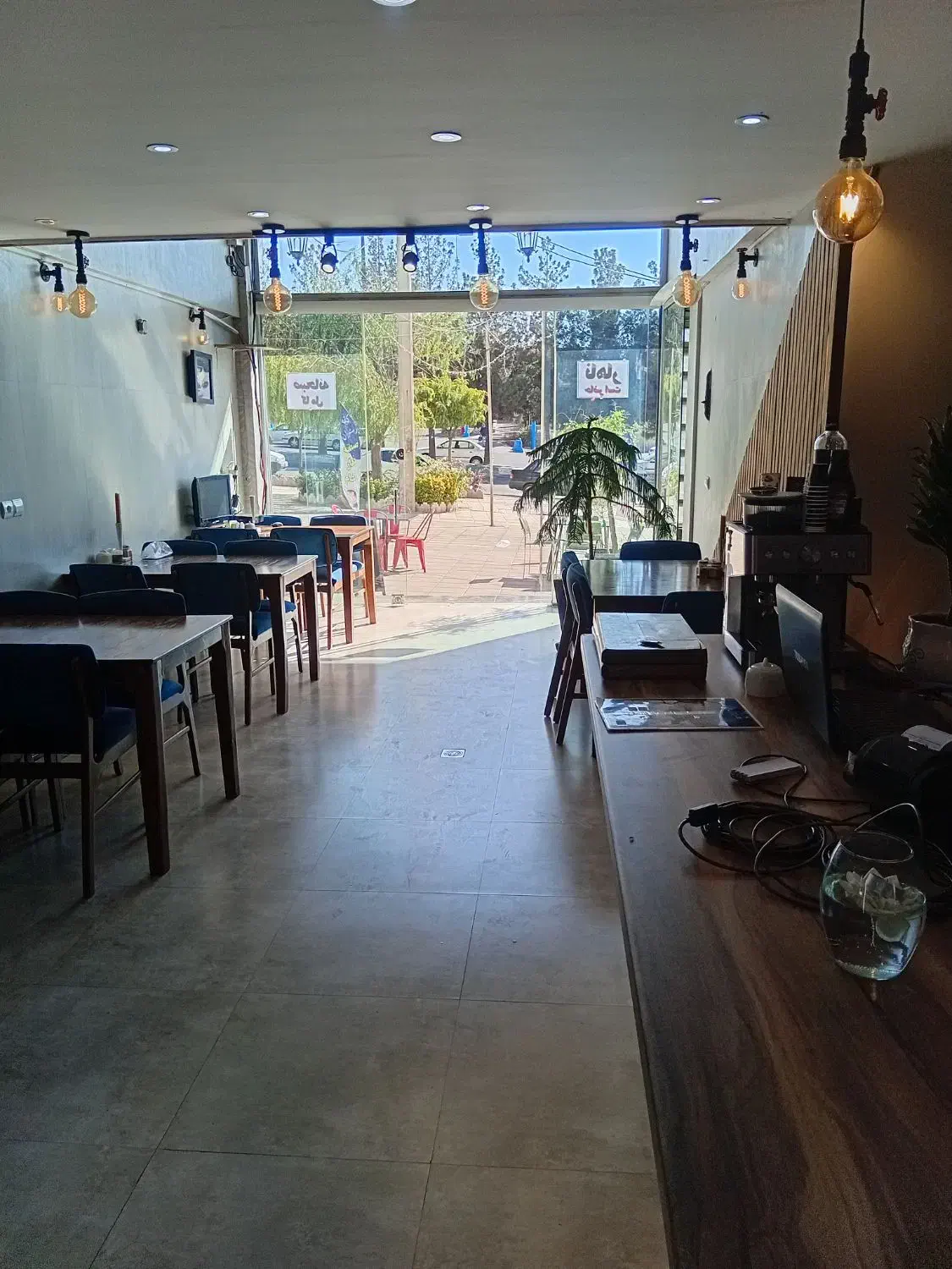 کمک اشپز|استخدام خدمات فروشگاه و رستوران|رودهن, |دیوار