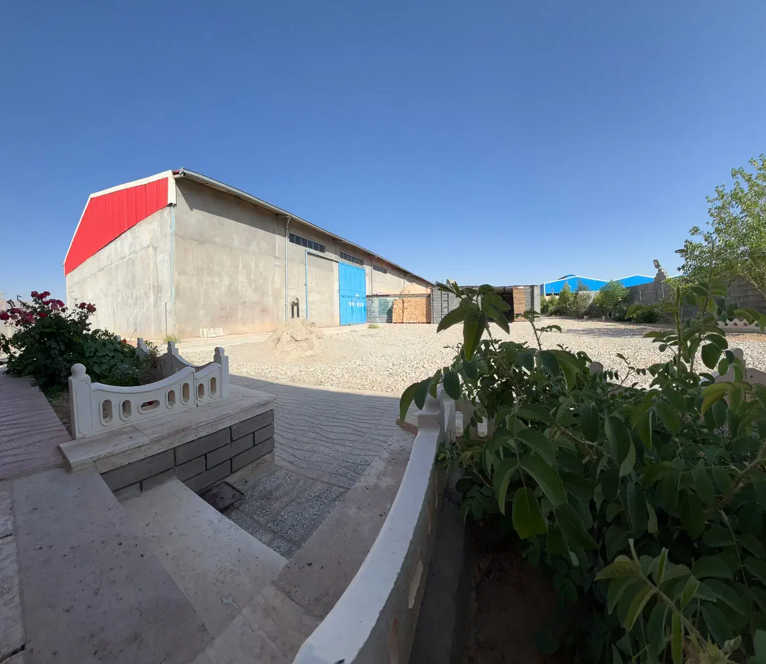 فروش کارخانه واقع در شهرک صنعتی|فروش دفتر صنعتی، کشاورزی، تجاری|آباده, |دیوار