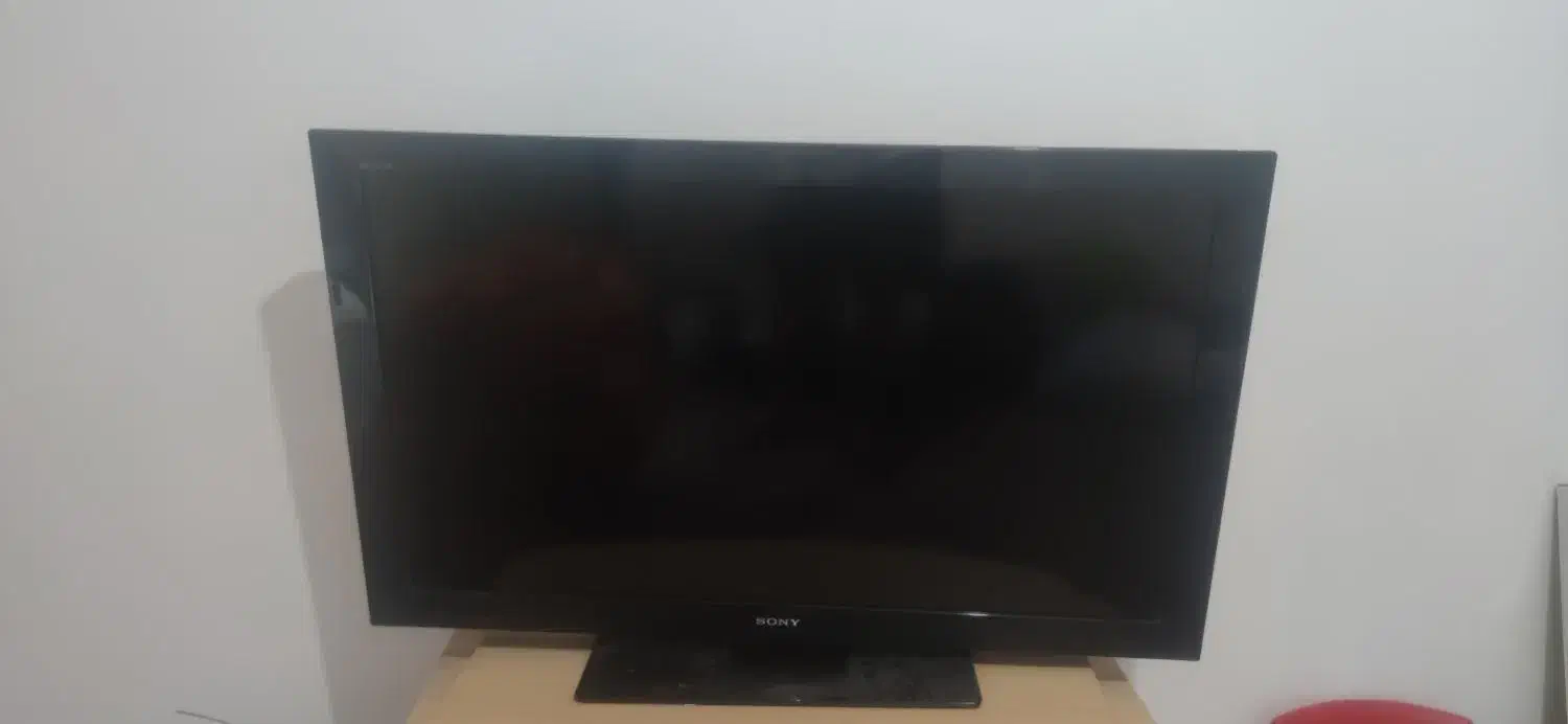 تلویزیون 40 اینچ سونی|تلویزیون و پروژکتور|صدرا-فارس, فاز ۱|دیوار