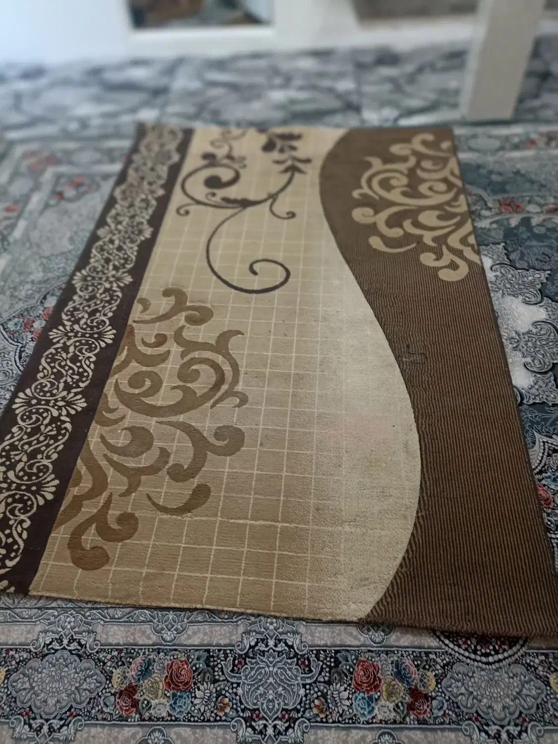 فرش چهار متری|فرش|نظرآباد, رسالت|دیوار