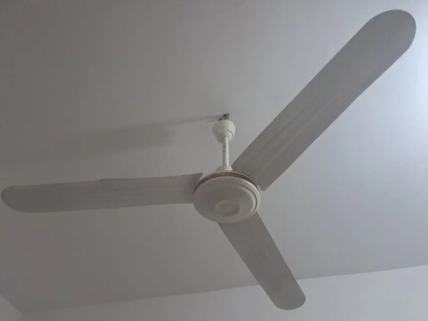 پنکه|پنکه و تصفیهکنندهٔ هوا|شوشتر, |دیوار