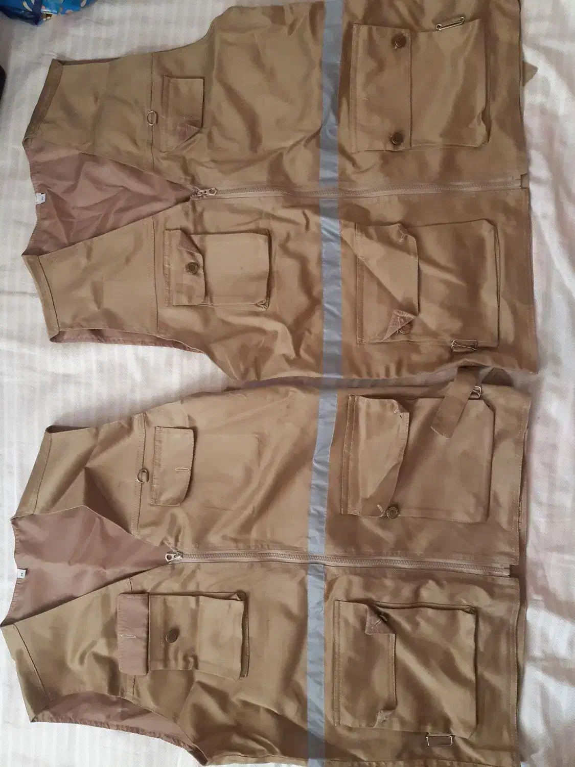 جلیقه مردانه|لباس|ساری, |دیوار